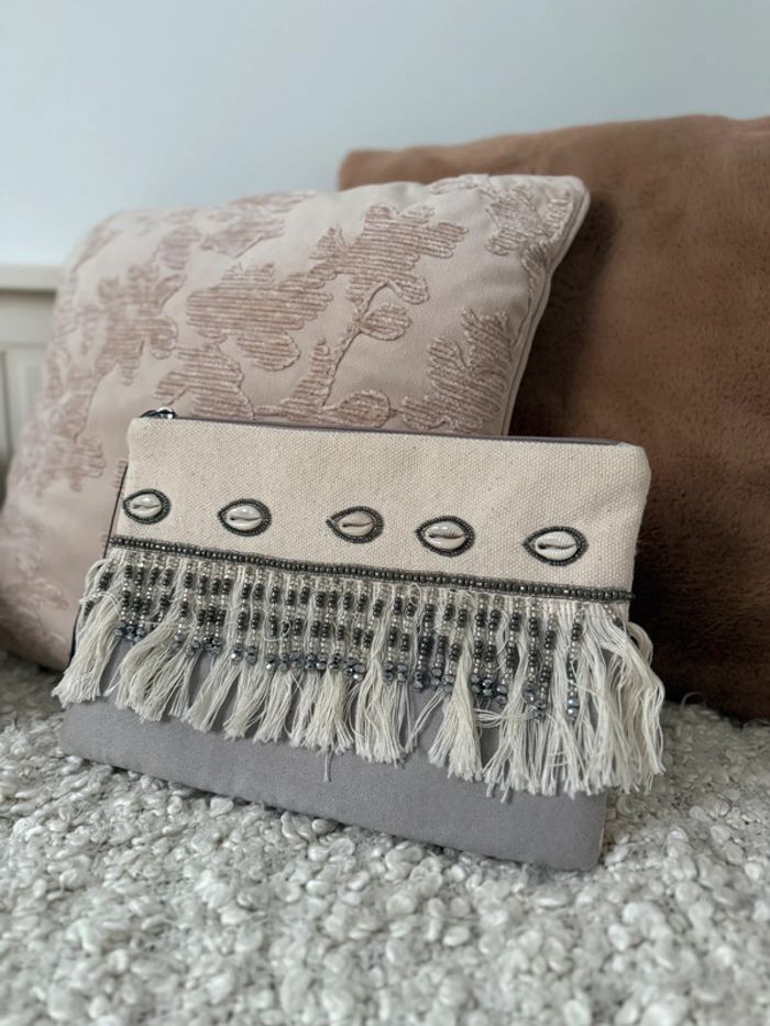 Pochette Tasche pouch Bolsa Zakje Borsa bag Sac main Zak handbag Handtasche Bolso de mano