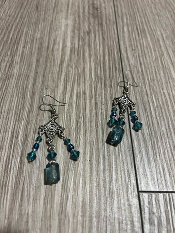 Boucle d’oreille bleu vintage (NEUF)