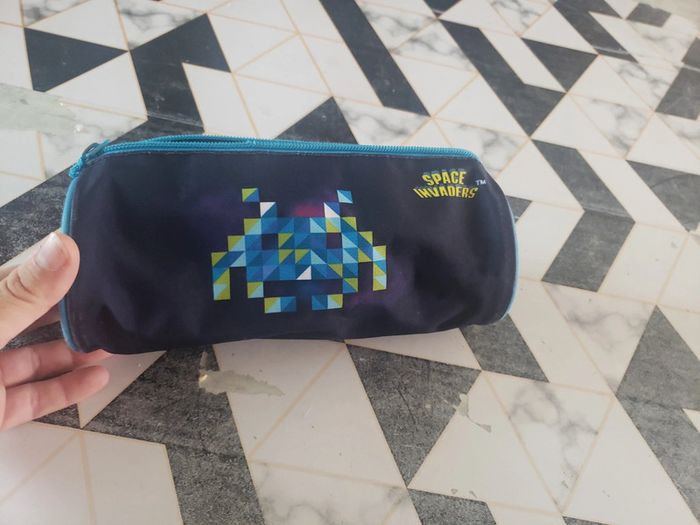 Trousse scolaire