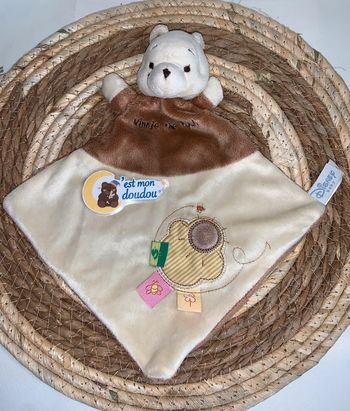 DY55 doudou winnie l’ourson Disney