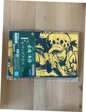 One Piece - Serviette Trafalgar Law 60x20 cm - Ichiban Kuji Shikon no Keifu (Lot F)