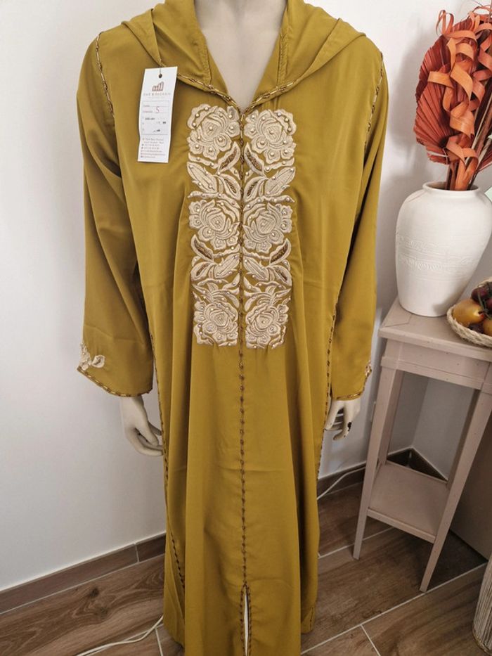 Djellaba brodée 💛 - photo numéro 16