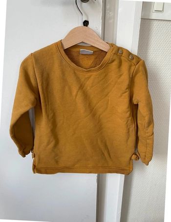 Zara sweat t4-5 ans