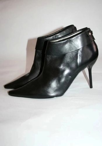 Bottines noires p.39 neuves BCBGirls