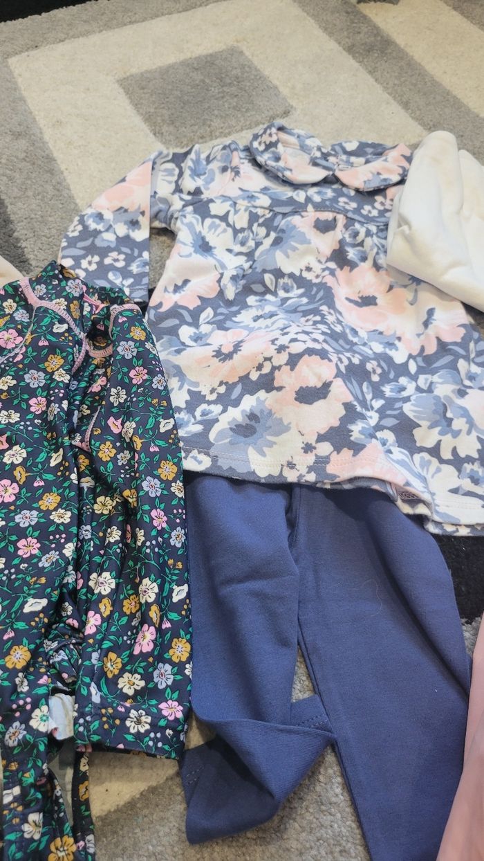 Lot vêtements 12 mois - photo numéro 4
