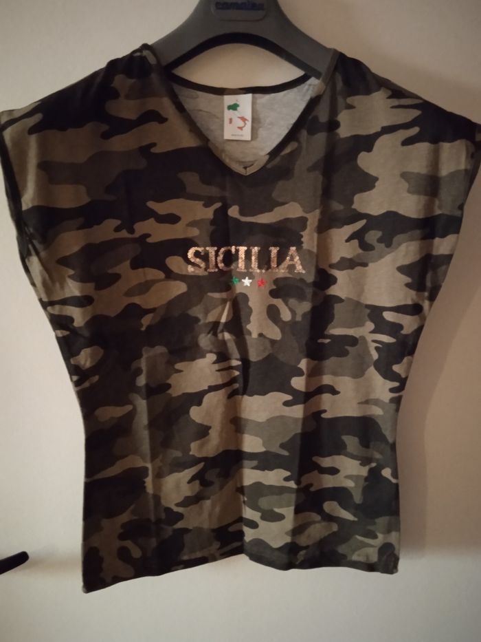 Vend  haut t-shirt femme taille L  marque Sicilia - photo numéro 2