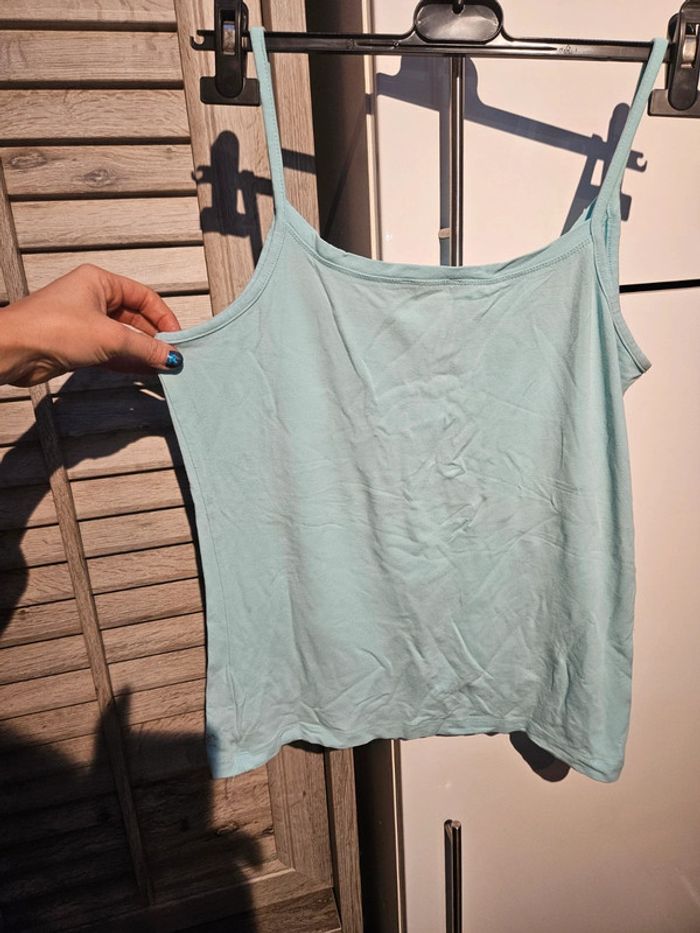 Top fine bretelles bleu ciel Lola Liza taille 44 - photo numéro 4