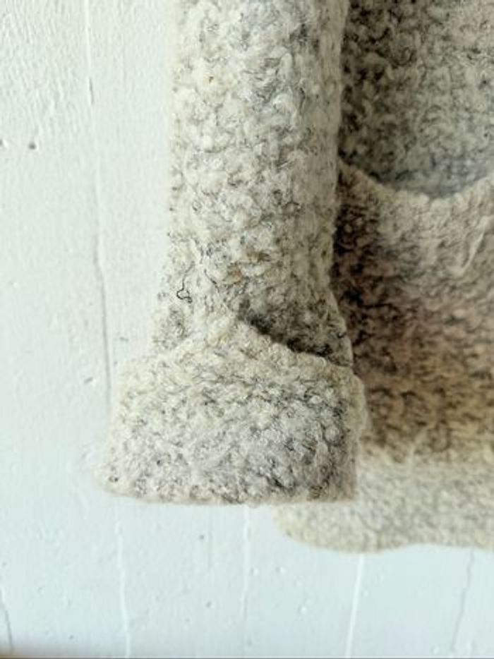 Veste peluche Zara  Fermeture pressions effet boutonnage officier  Deux poches plaquées latérales  Revers aux manches - photo numéro 10