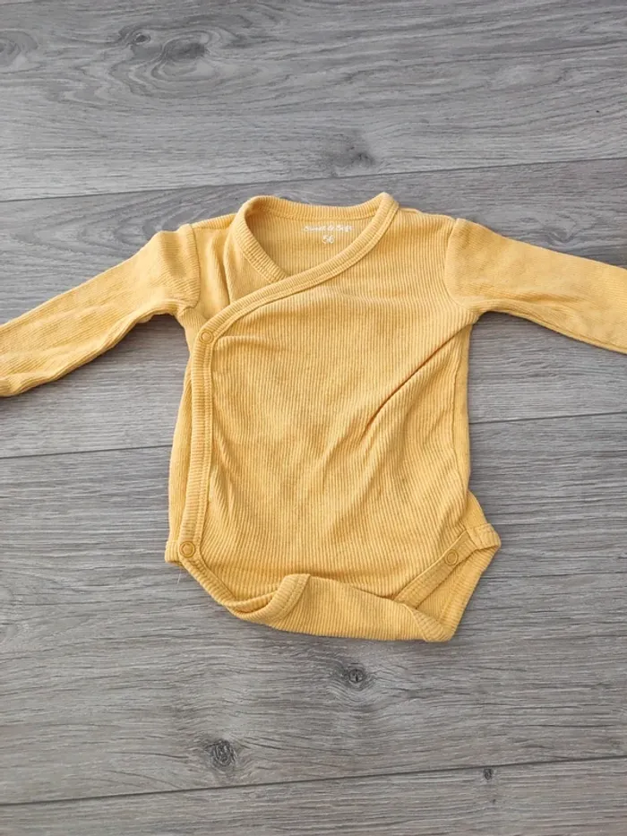 Lot body taille 56 - photo numéro 4