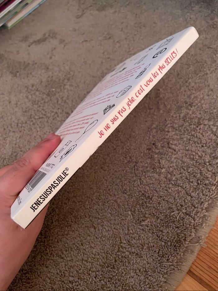 Livre - Je ne suis pas jolie, c’est vous les plus belles ! - photo numéro 3