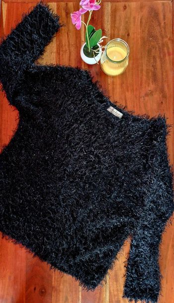 Pull fin maille style crochet et poils longs S/M