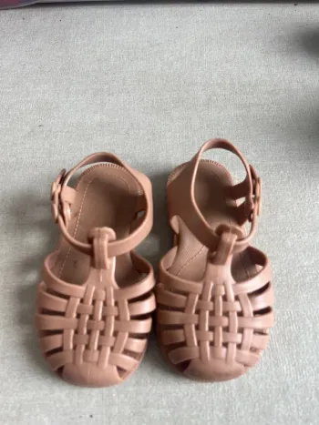 Chaussure de plage