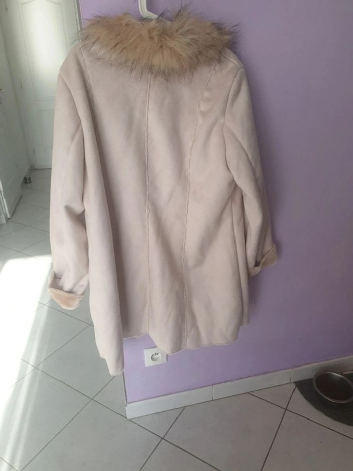 Manteau façon suedine taille 42/44 - photo numéro 3