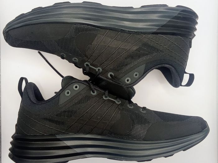 Nike lunar roam taille 43 - photo numéro 4