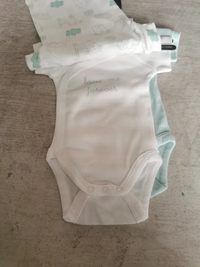 Lot de 3 body 1 mois gemo - photo numéro 3