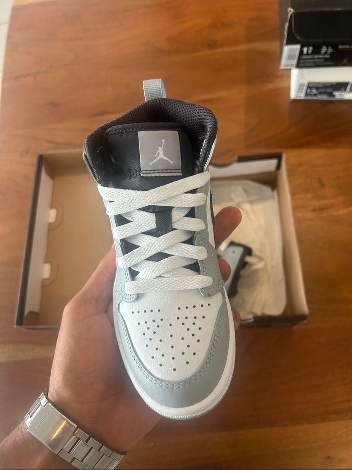 Jordan 1 taille 28.5 - photo numéro 2