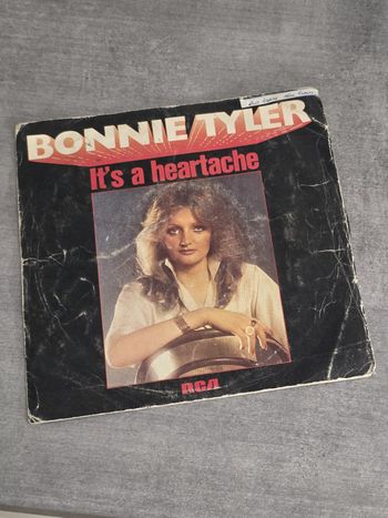 Bonnie Tyler – It’s a Heartache – 45 tours