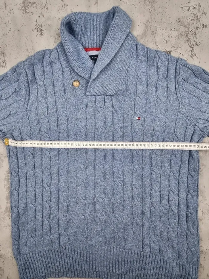 Pull torsadé col châle Tommy Hilfiger – Bleu clair – Taille L Hommes (mesures en photos) - photo numéro 10