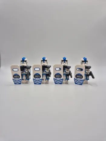 Figurines type lego 4 clones de la 501ème avec boucliers star wars