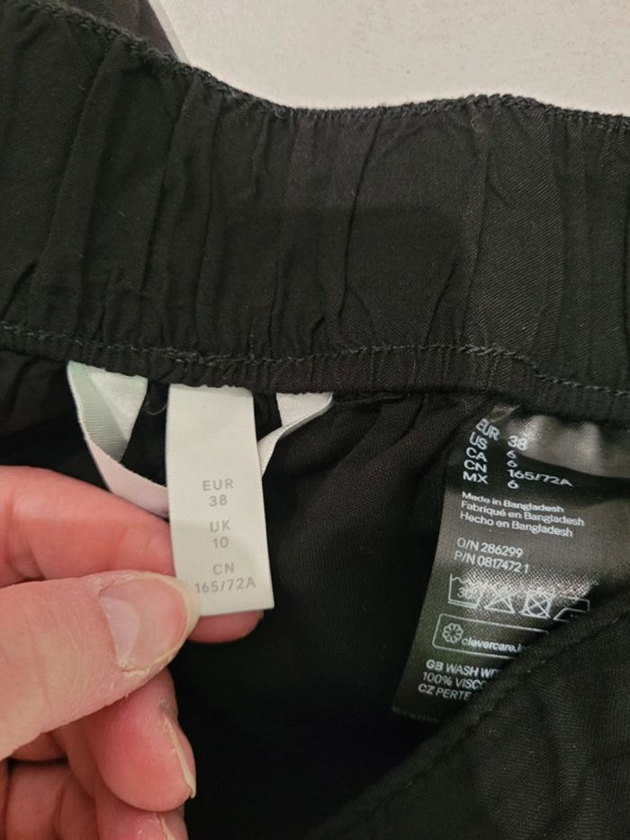 Short H&M, taille 38. - photo numéro 4