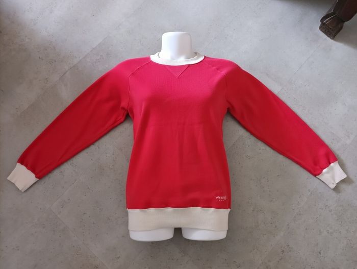 sweat rouge et blanc Taille 38 Wrangler