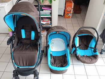 Poussette hauk trois en un 