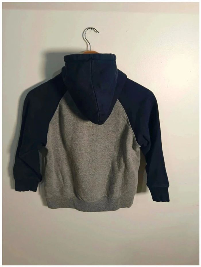 C11 sweat gris Zara 9 ans - photo numéro 2