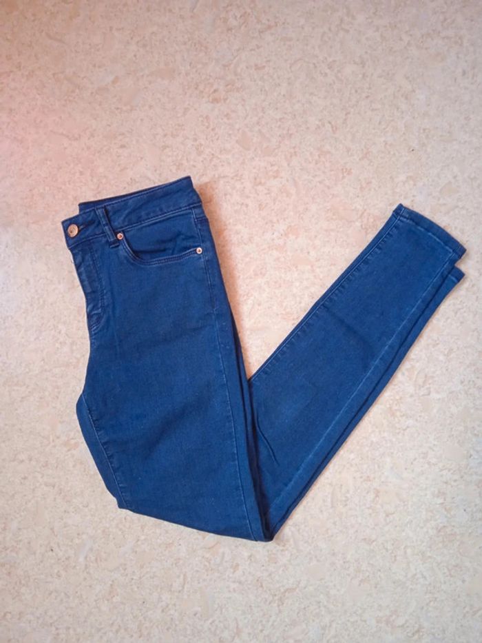 Jeans bleu 36 - photo numéro 2