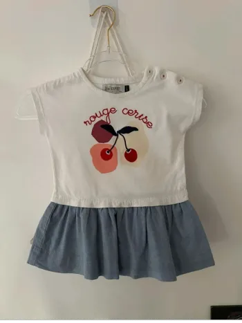Robe  Jean  Bourget  en parfait état taille 18  mois