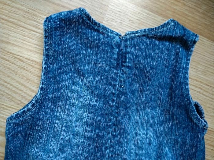Lot de 2 robes en jean.
Taille 3 ans - photo numéro 9