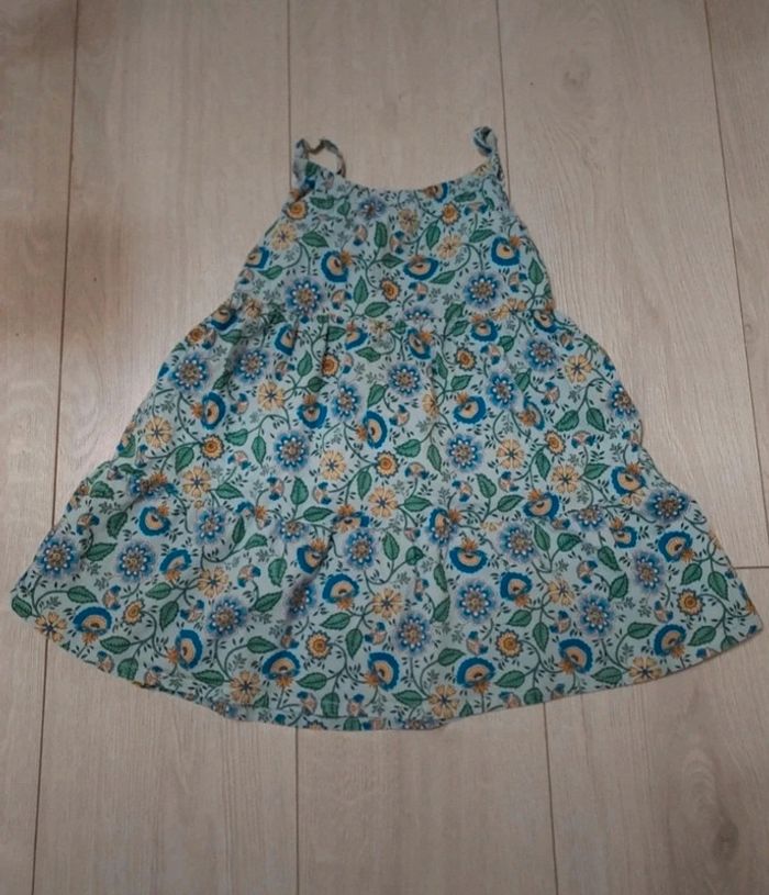 Magnifique robe été 4A