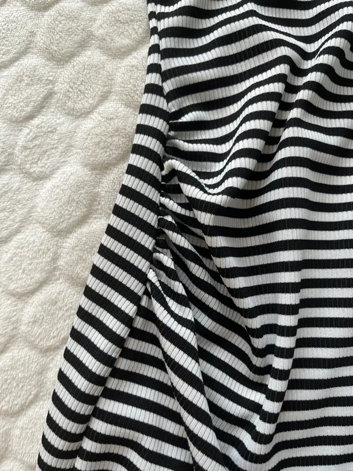 Robe de grossesse rayée - photo numéro 4