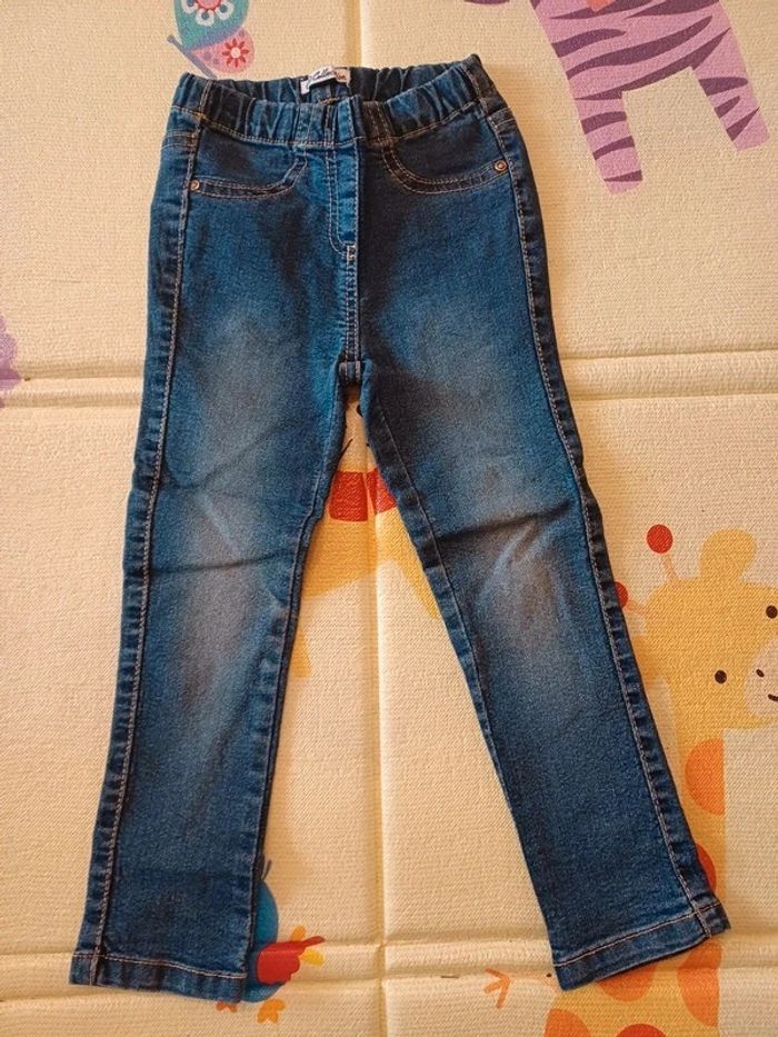 Lot 2 pantalons 4 ans - photo numéro 2