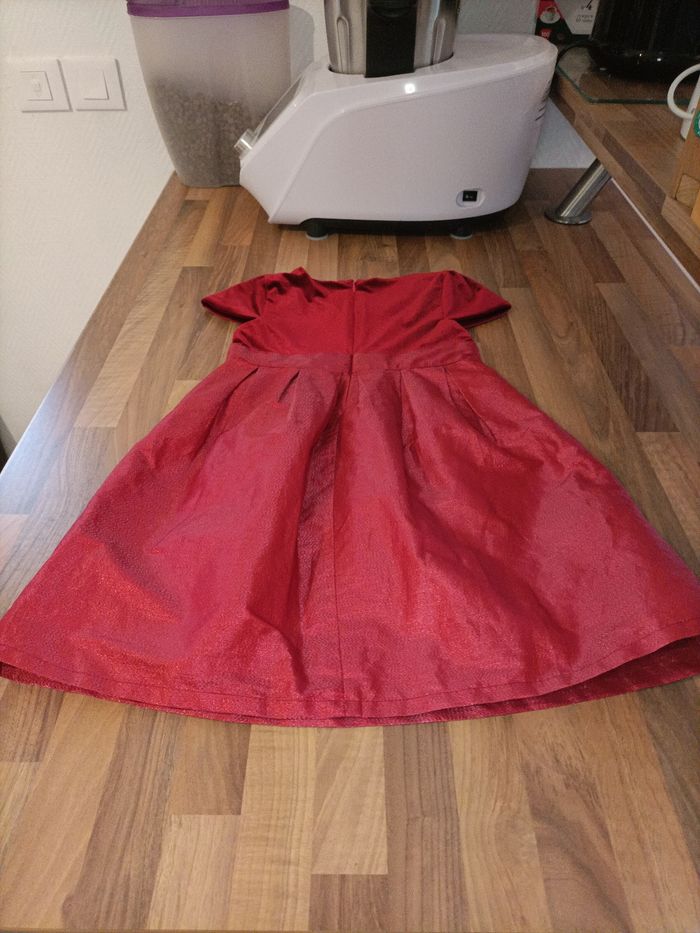 Robe de fête rouge pailletées 5 ans - photo numéro 6
