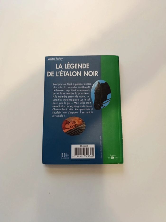 Livre "la légende de l'étalon noir" - photo numéro 2