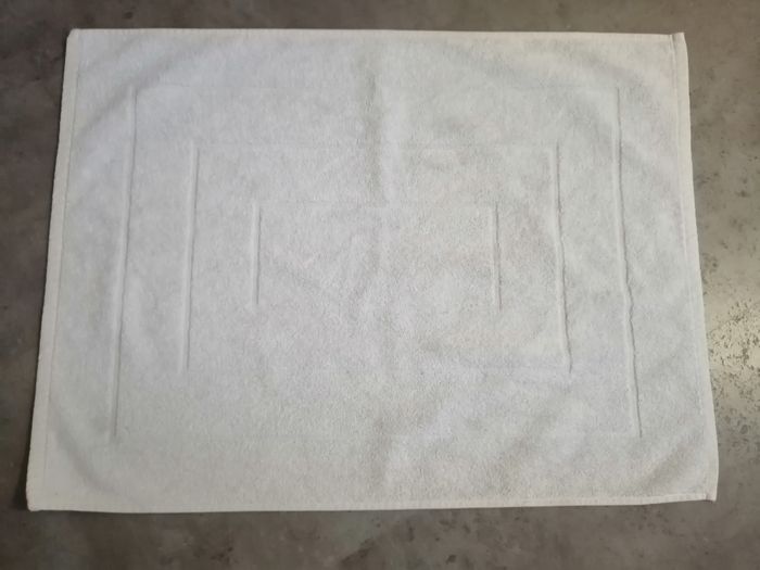 tapis de bain 67 x 49 cm