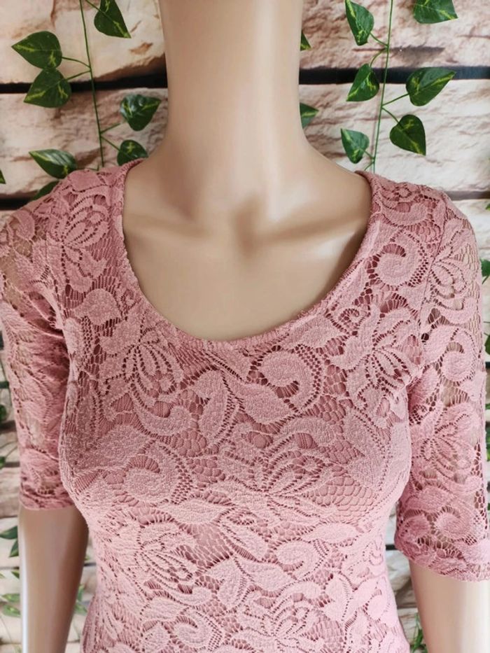 🌸T-shirt Dentelle Rose Bershka Taille 36🌸 - photo numéro 2