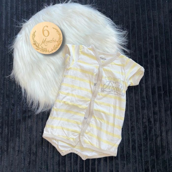 Combinaison short taille 6 mois