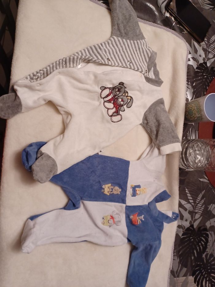 Lot de pyjama velours et coton