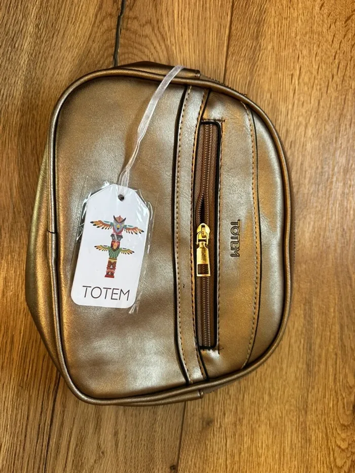 🌟 Sac bandoulière doré TOTEM – Neuf avec étiquettes 🌟 - photo numéro 3