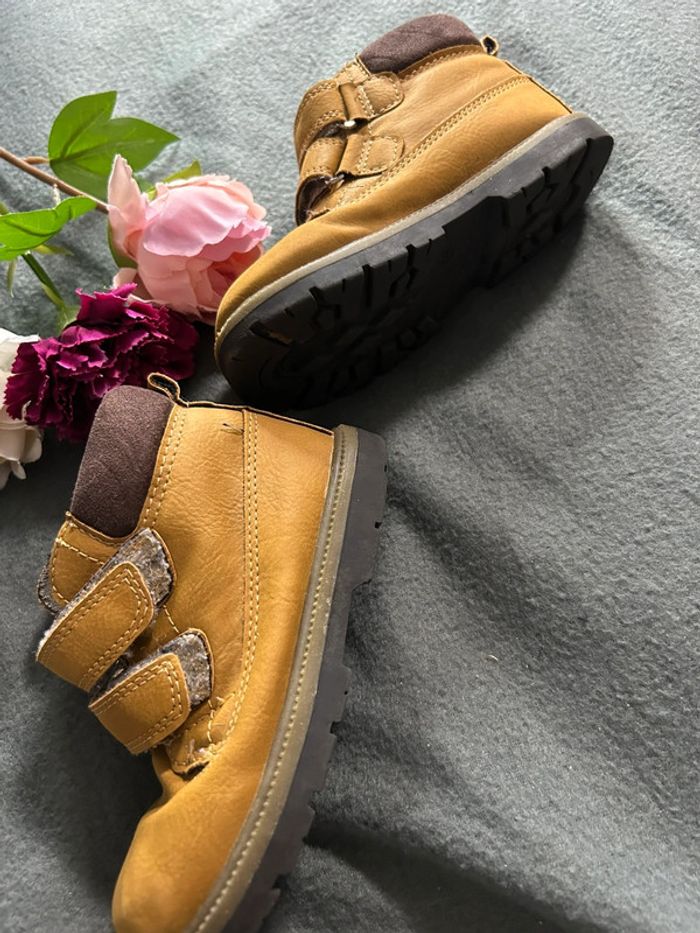 Bottine garçon pointure 25 - photo numéro 3