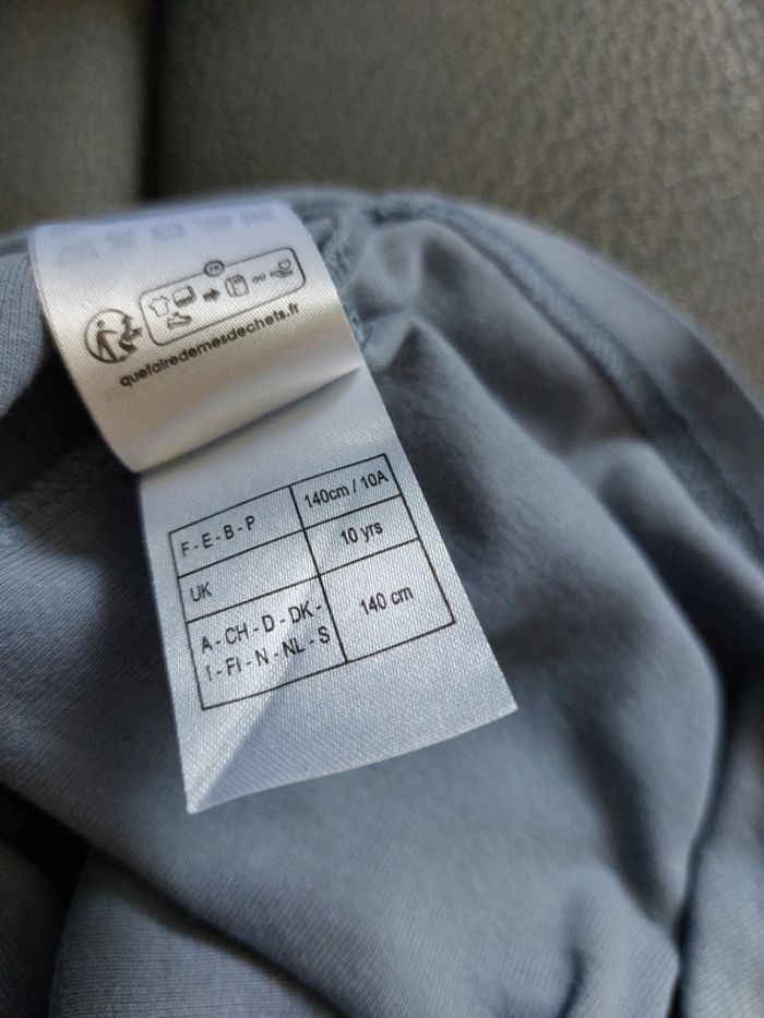 Tee-shirt manches longues col roulé Vertbaudet taille 10 ans - photo numéro 6