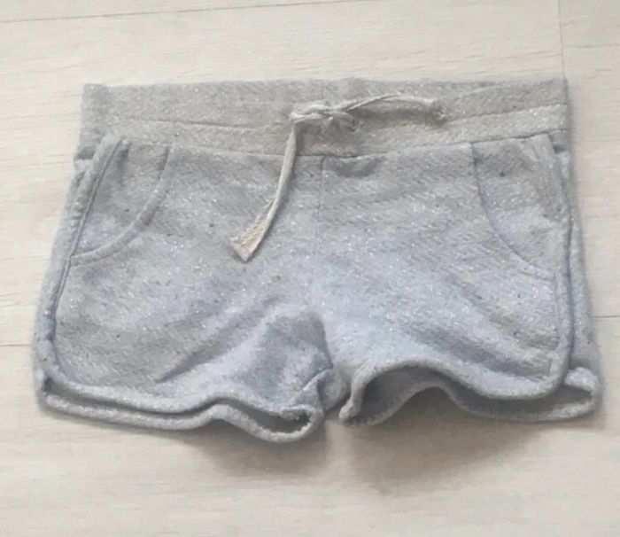 Short marque tape à l’œil taille 2 ans