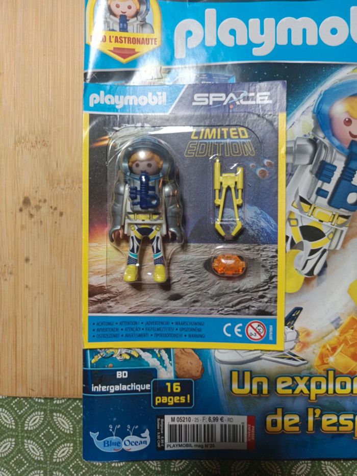Magazine playmobil avec 2 personnages neuf - photo numéro 3