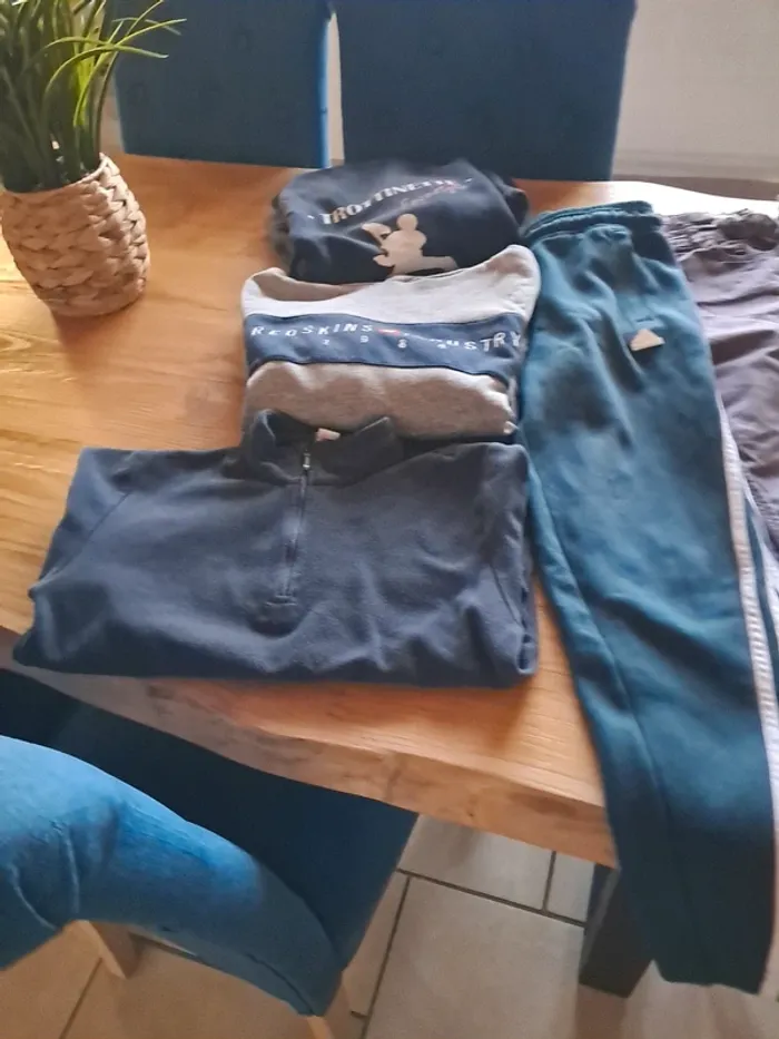 Lot vêtements 12 ans - photo numéro 2