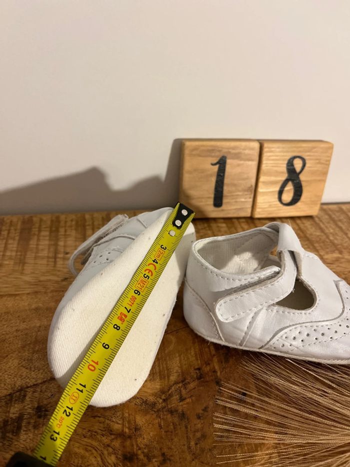 Chaussures habillées bébé fille taille 18 - photo numéro 3