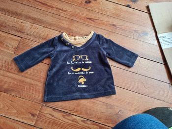 Haut taille 3 mois tape à l'œil