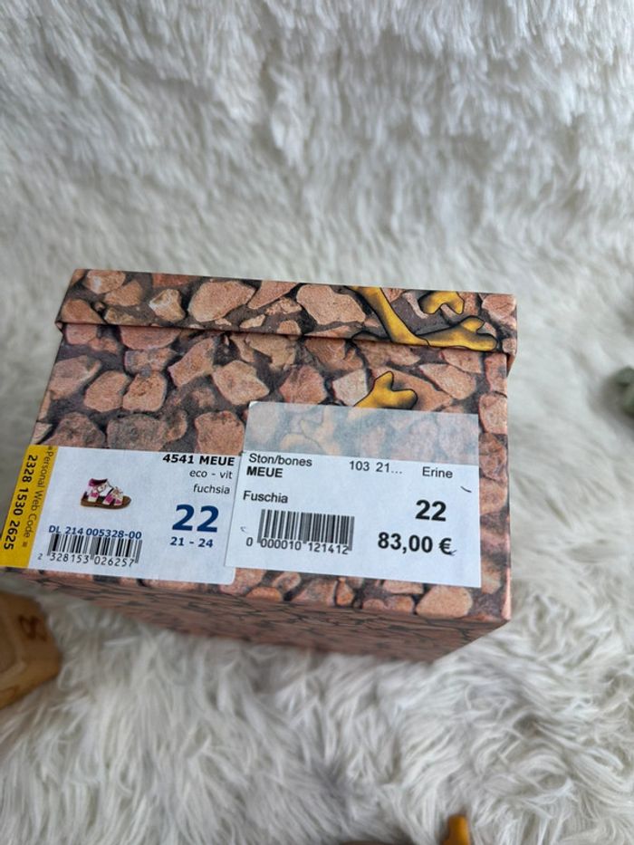 Paire de sandales Stones and Bones taille 22 - photo numéro 10