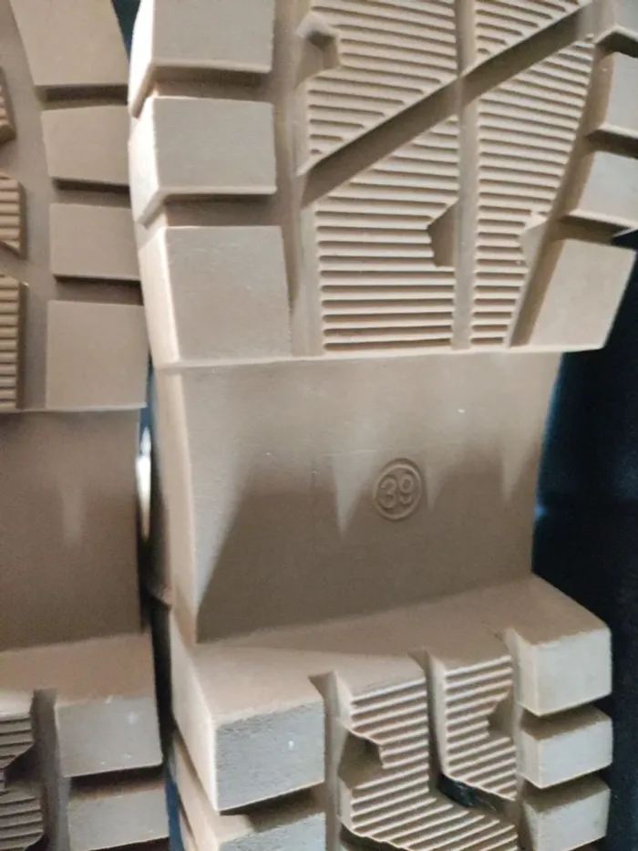 Botte beige façon daim taille 39 beige - photo numéro 11