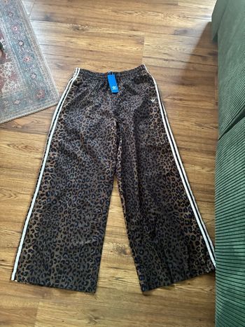 Jogging Adidas léopard taille XXL 